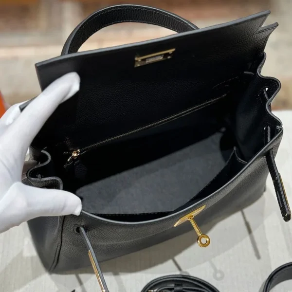Black Kelly bag inner pic