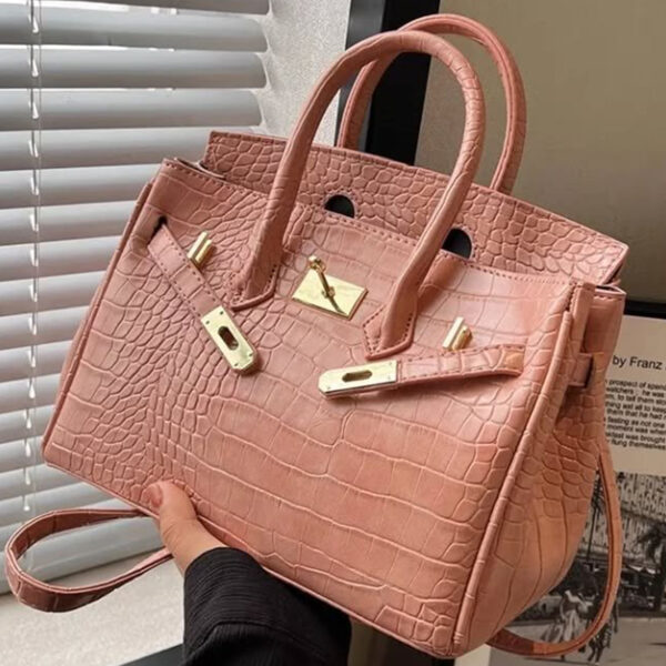 Pink Birkin bag for girls